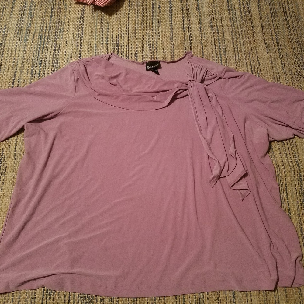 Plus size Maggie Barnes blouse 5X Lavendar